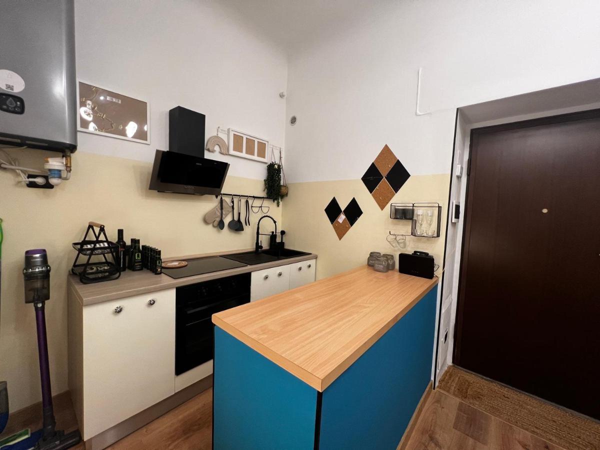 Ferienwohnung Regina Milano Ai Navigli - Sky Tv, Wifi And Breakfast Box Exterior foto