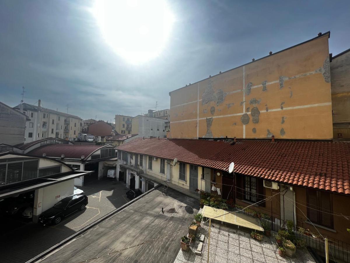 Ferienwohnung Regina Milano Ai Navigli - Sky Tv, Wifi And Breakfast Box Exterior foto