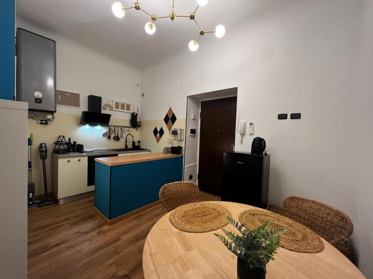 Ferienwohnung Regina Milano Ai Navigli - Sky Tv, Wifi And Breakfast Box Exterior foto