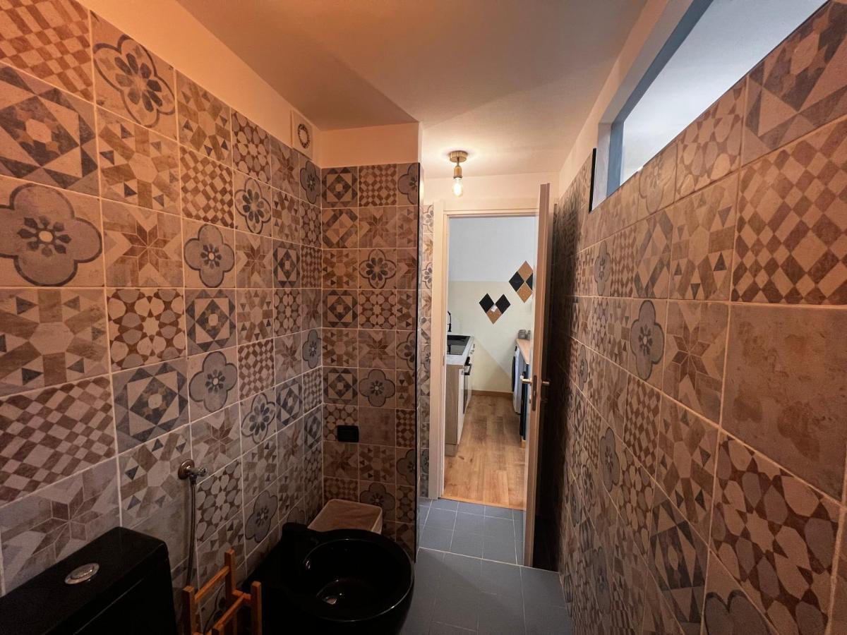 Ferienwohnung Regina Milano Ai Navigli - Sky Tv, Wifi And Breakfast Box Exterior foto
