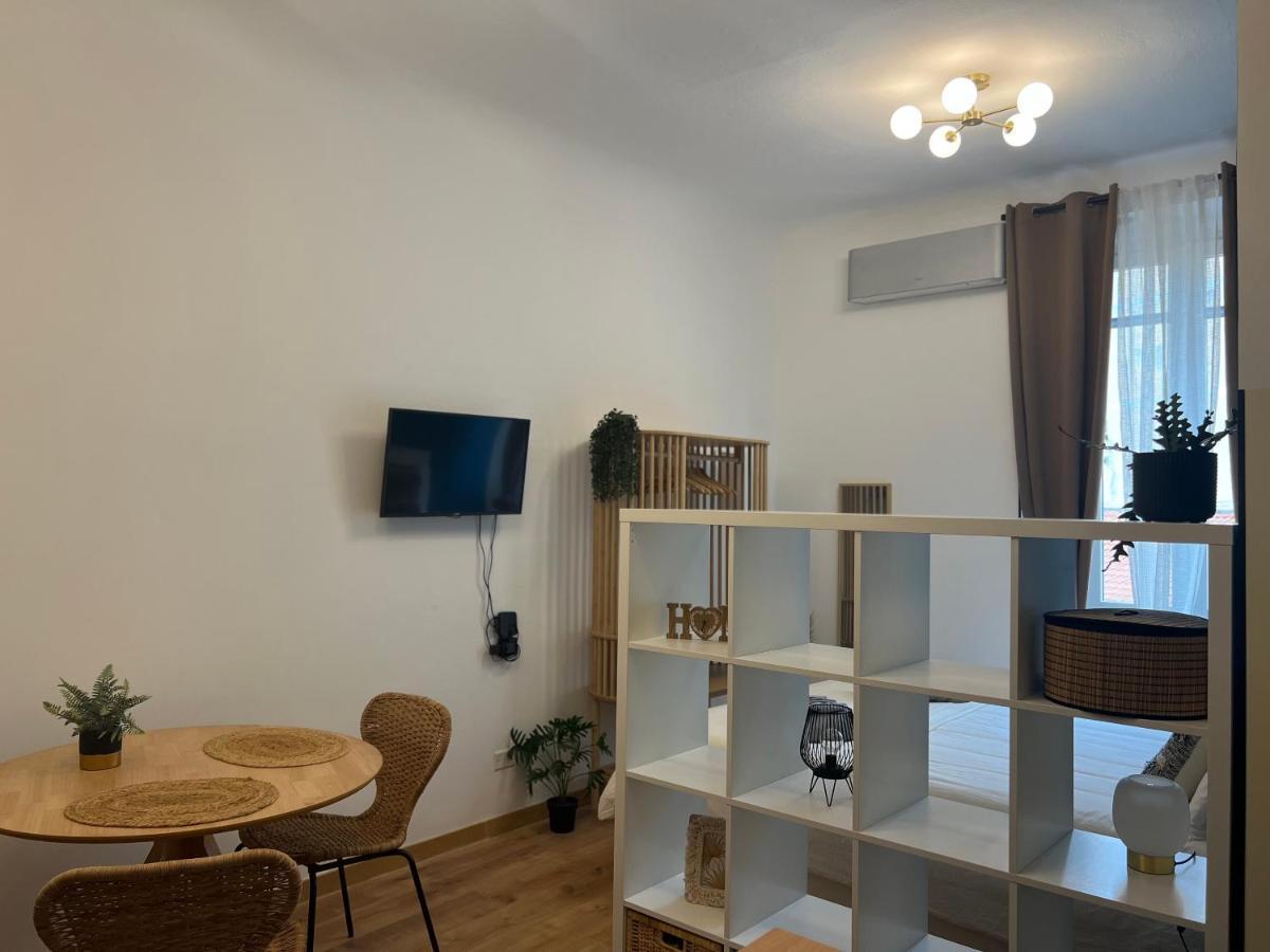 Ferienwohnung Regina Milano Ai Navigli - Sky Tv, Wifi And Breakfast Box Exterior foto