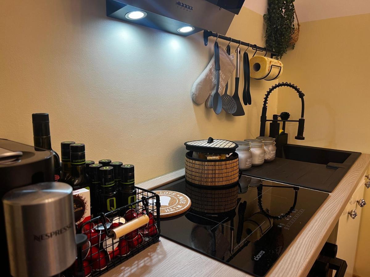 Ferienwohnung Regina Milano Ai Navigli - Sky Tv, Wifi And Breakfast Box Exterior foto