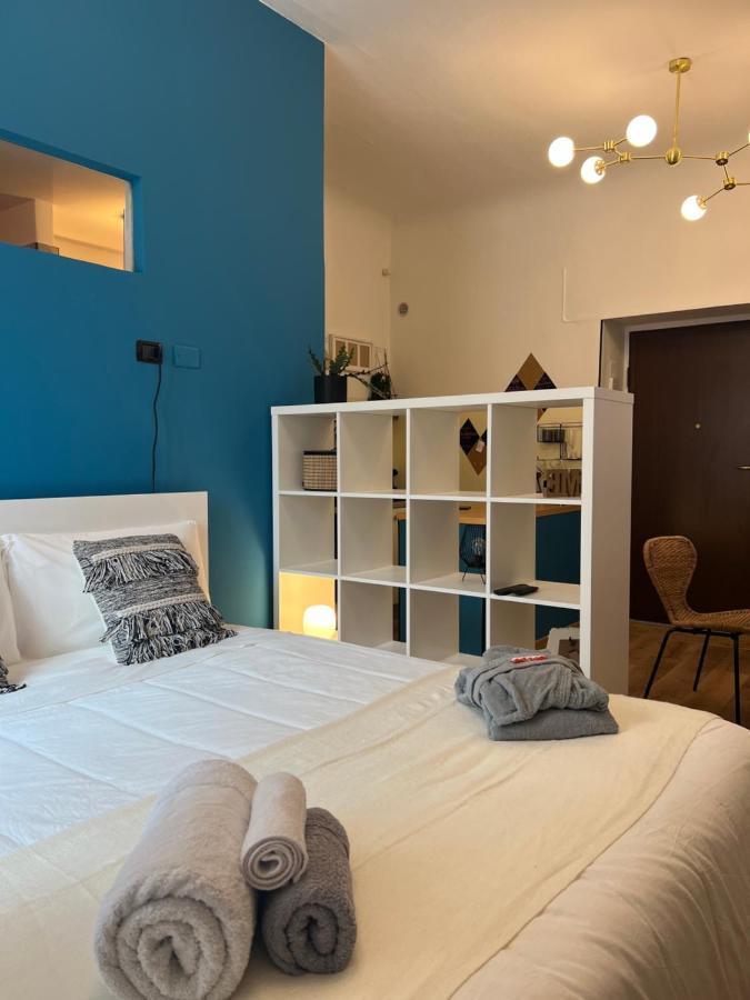 Ferienwohnung Regina Milano Ai Navigli - Sky Tv, Wifi And Breakfast Box Exterior foto